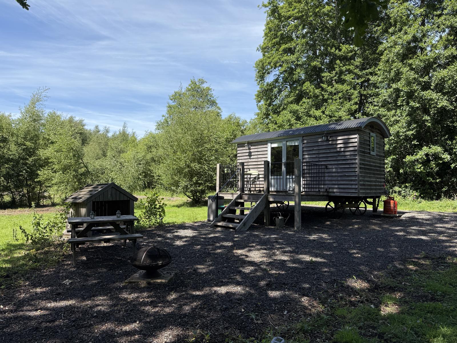 Josie - Shepherd's Hut - image 1