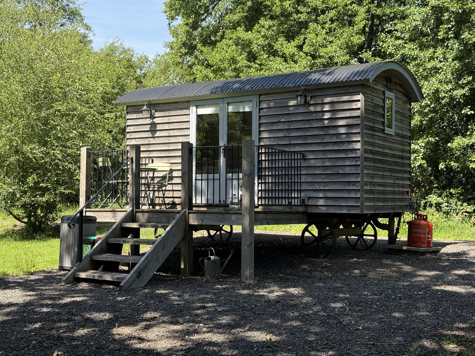 Josie - Shepherd's Hut - image 2